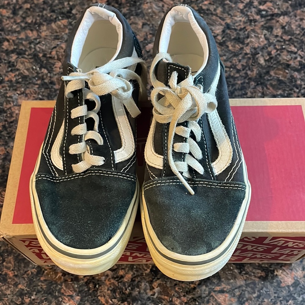 Girls black and white vans